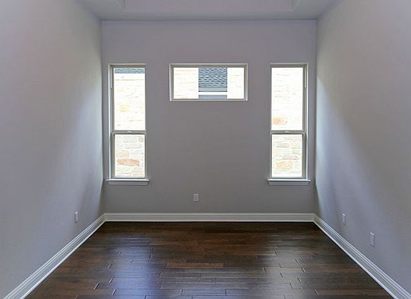 2nd image of 203 Grant Cannon Ln