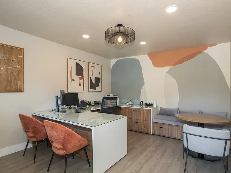 El Macero Apartments — Photo 7