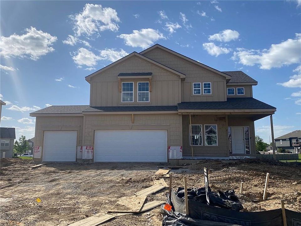 1st image of 5004 NE 103rd Ct