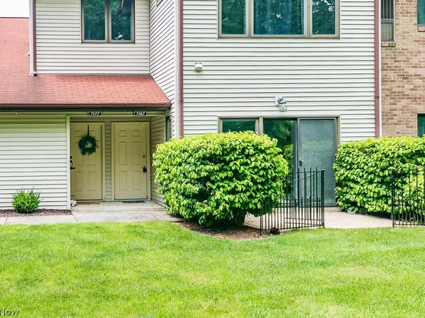 7167 Village Dr, Mentor, OH 44060