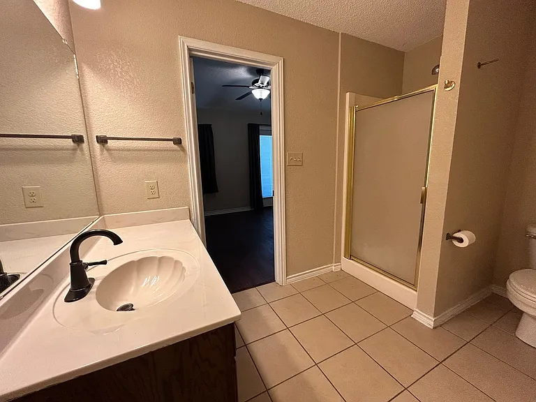 1642 W County Line Rd — Photo 20
