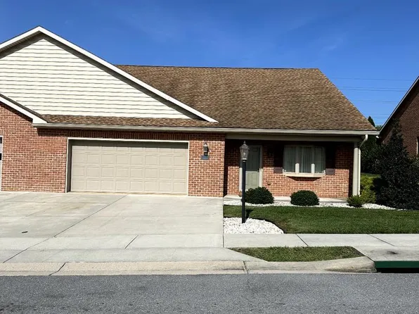 13332 Marquise Dr, Hagerstown, MD 21742