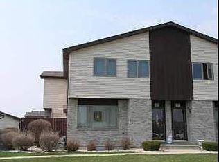 745 Brockwood Rd, New Lenox, IL 60451