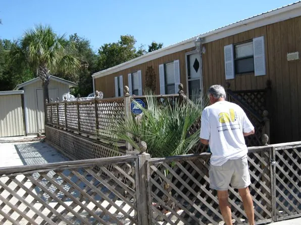 238 Christmas Tree Ln, Panama City Beach, FL 32413