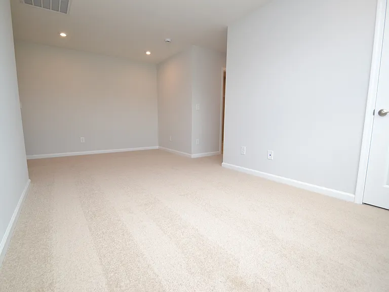 1226 Bessie Ct — Photo 24