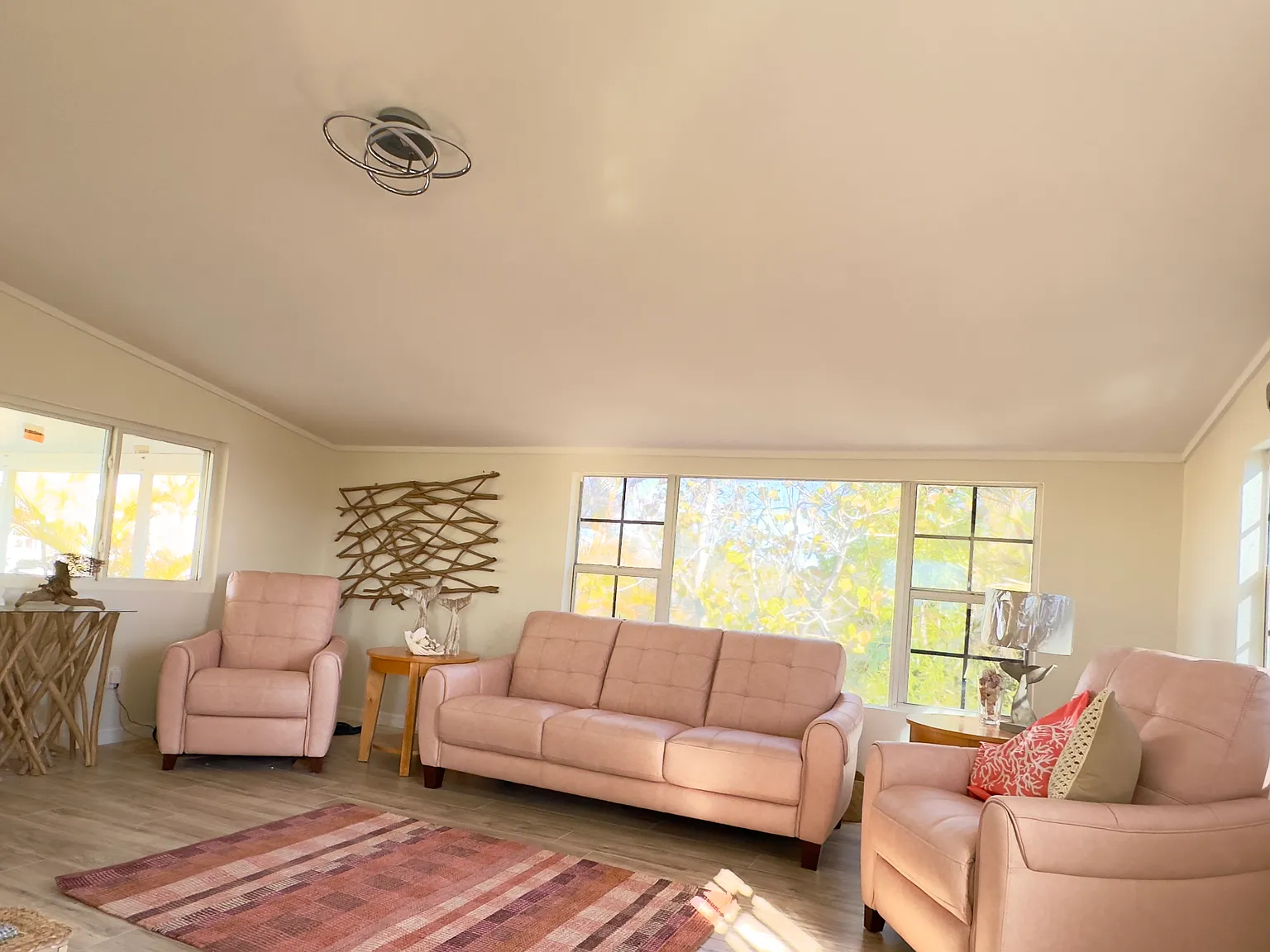 1 bed, 795 sqft, $1,950 — Photo 2