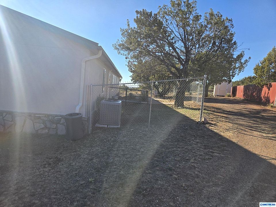 1st image of 135 Sandalwood Ave