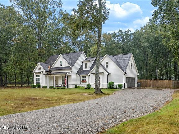 5th image of 215 Dry Field Rd