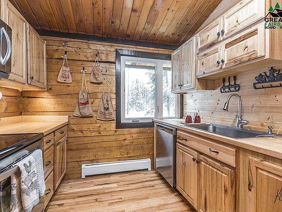5th image of 1755 Coachman Ln
