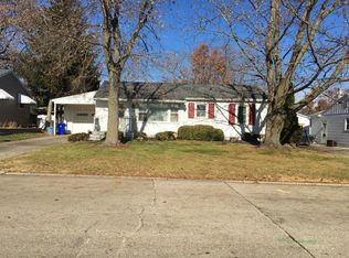 32 La Salle Dr, Decatur, IL 62521