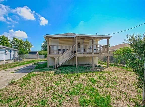 3rd image of 4761 Eastview Dr