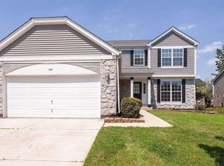 1690 Cedarwood Ln, Algonquin, IL