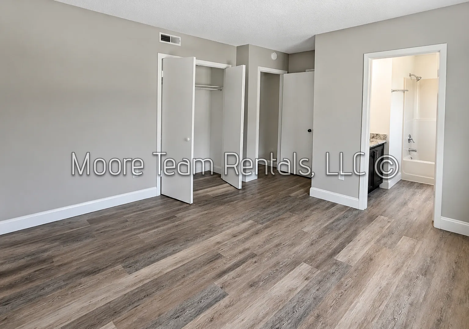 Fairfield Apartments - Building #9 — Photo 4
