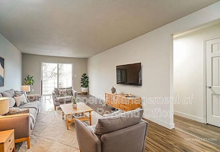 18411 E Burnside St #205 — Photo 4