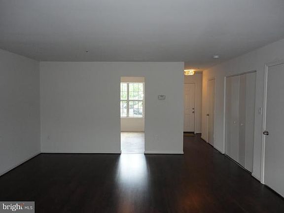 3rd image of 112 Azalea Ct #28-5