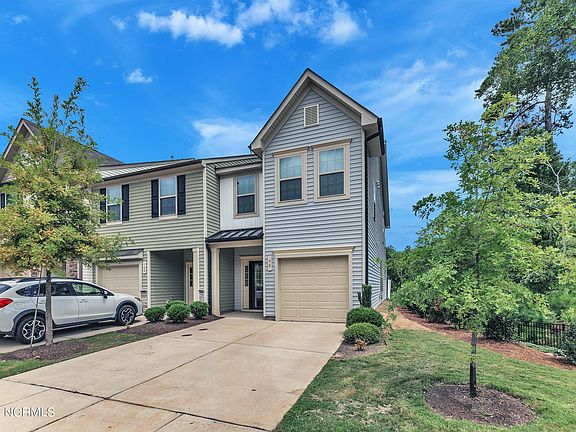 5th image of 90 Hawkstone Drive