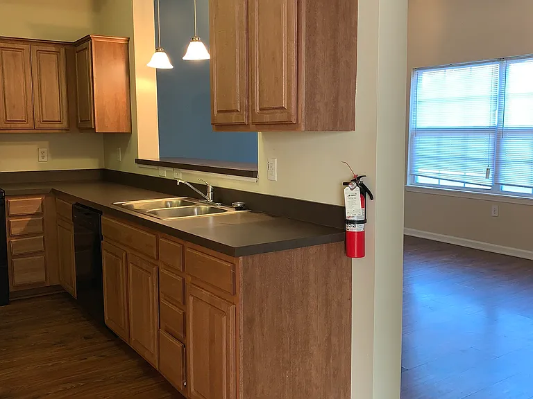 Big Red Apartments — Photo 22
