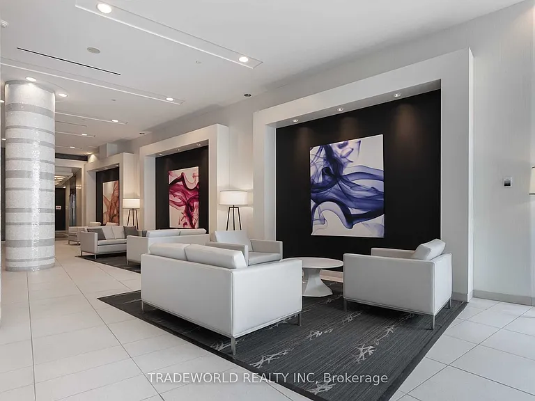 51 E Liberty St #406 — Photo 3