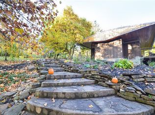 2434 Turk Hill Rd, Victor, NY 14564