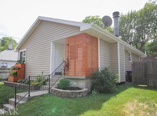 1006 Eugene St, Bloomington, IL 61701