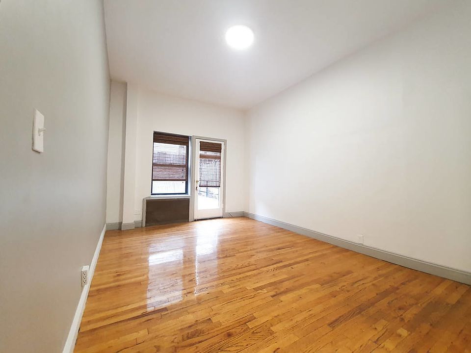2nd image of 43 W 68th St #4BF