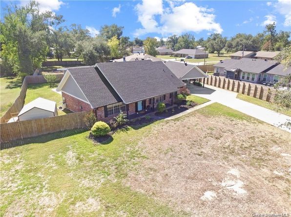 925 Lilliput Ln, Sulphur, LA 70663