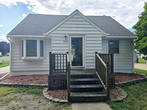 2303 6th St NW, Austin, MN 55912