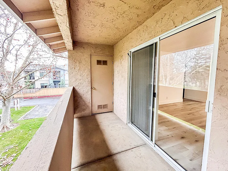 1-2 Bedroom Balcony/Patio