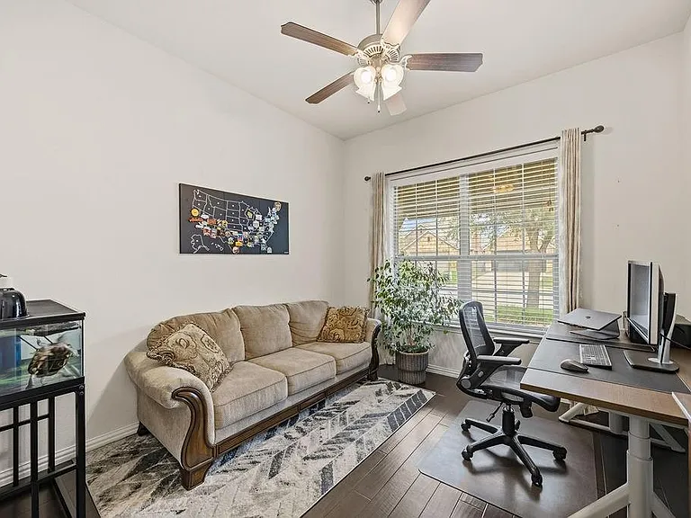 2660 Frances Ln — Photo 19
