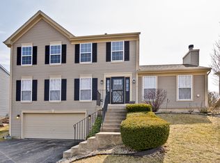 1237 Edgewater Ln, Antioch, IL