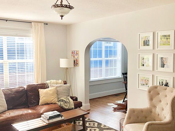 Large living space - open to dining and kitchen