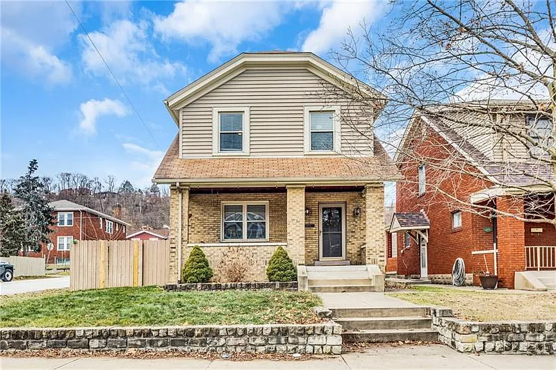 1175 Chislett St photo 1