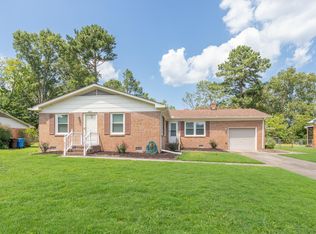 2885 E Point Dr, Chesapeake, VA 23321