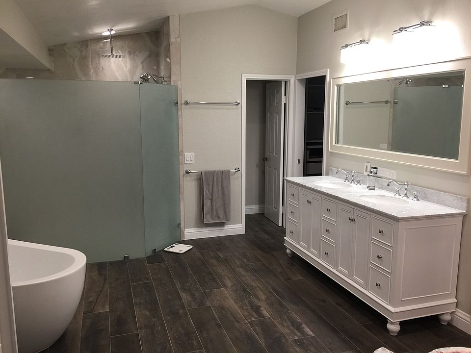 2nd image of 26811 Chelsea Ln