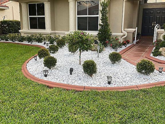 2nd image of 5818 La Gorce Cir