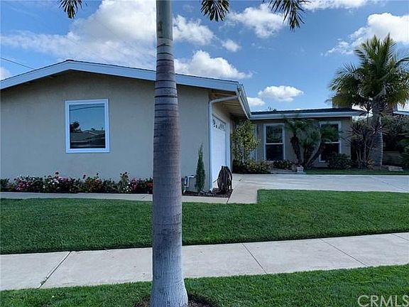 2nd image of 701 Coastline Dr