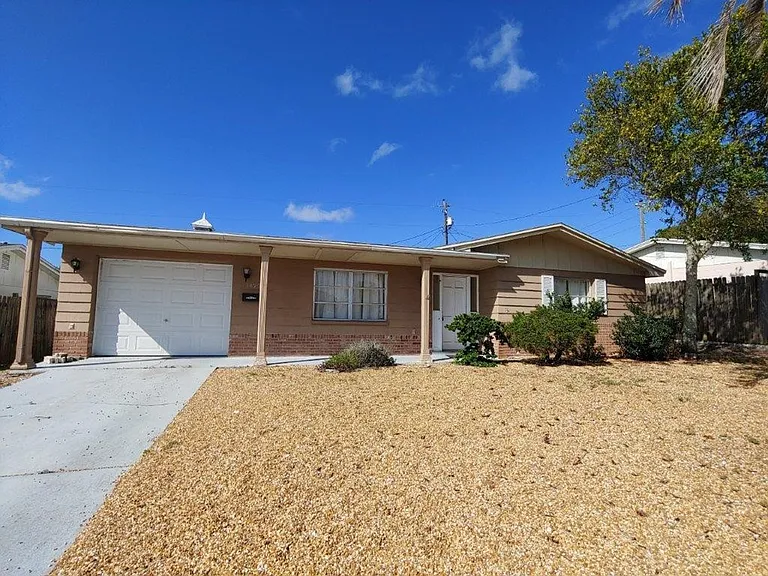 3439 Clydesdale Dr — Photo 1