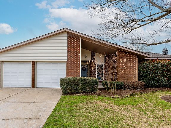 3rd image of 21307 Park Bend Dr