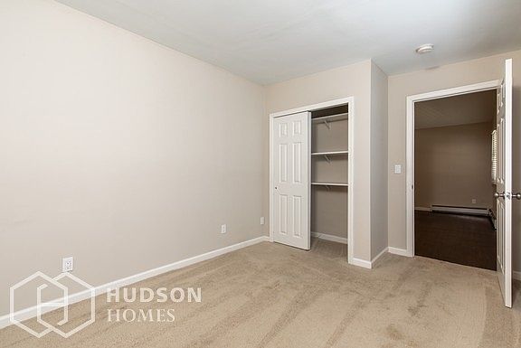 5th image of 51 Forest Ave