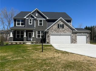 2040 W Edgerton Rd, Broadview Heights, OH 44147