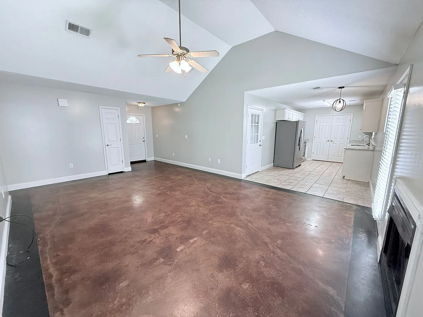 309 Eagle Pointe Drive — Photo 3