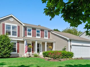 1104 Jennifer Ln, Bolingbrook, IL 60440