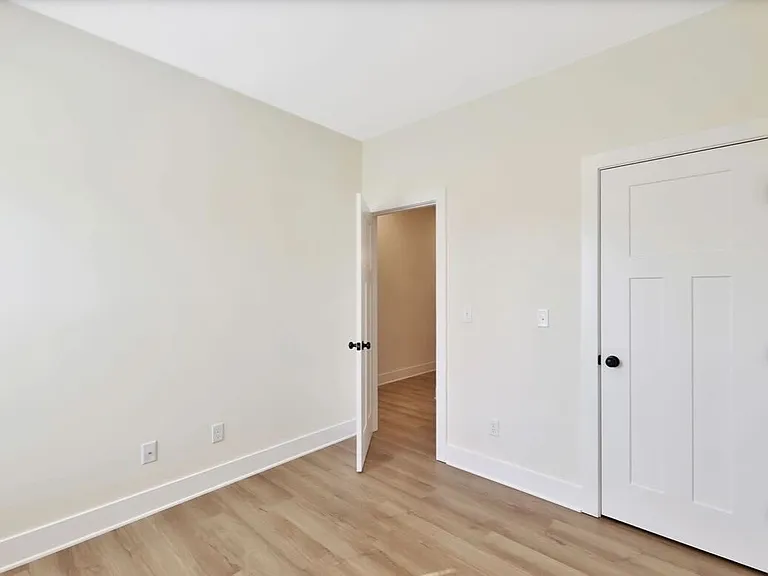 16824 W Kashmir St — Photo 7