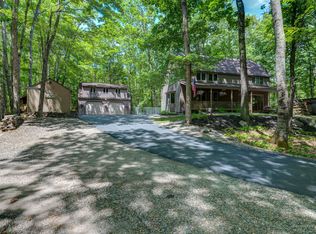 7 Misery Gore Rd, Raymond, ME 04071