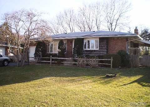 1st image of 19 Bayberry Dr