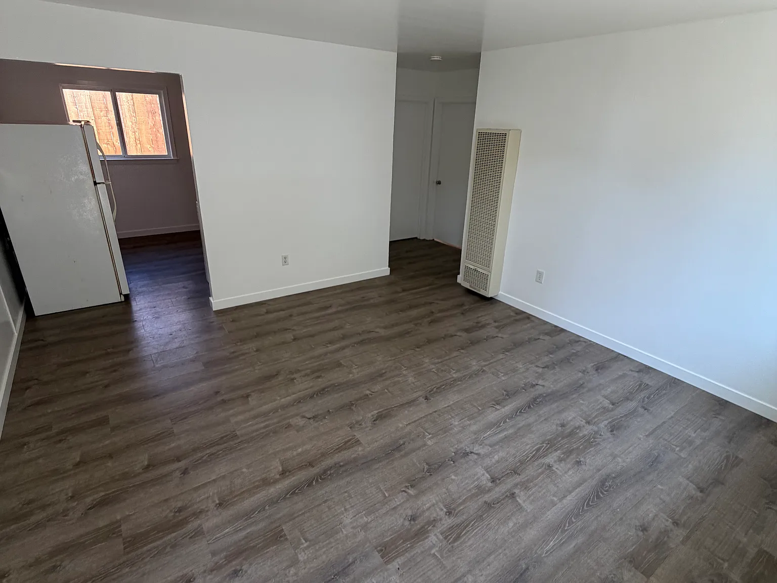 2 bed, 915 sqft, $3,550 — Photo 3
