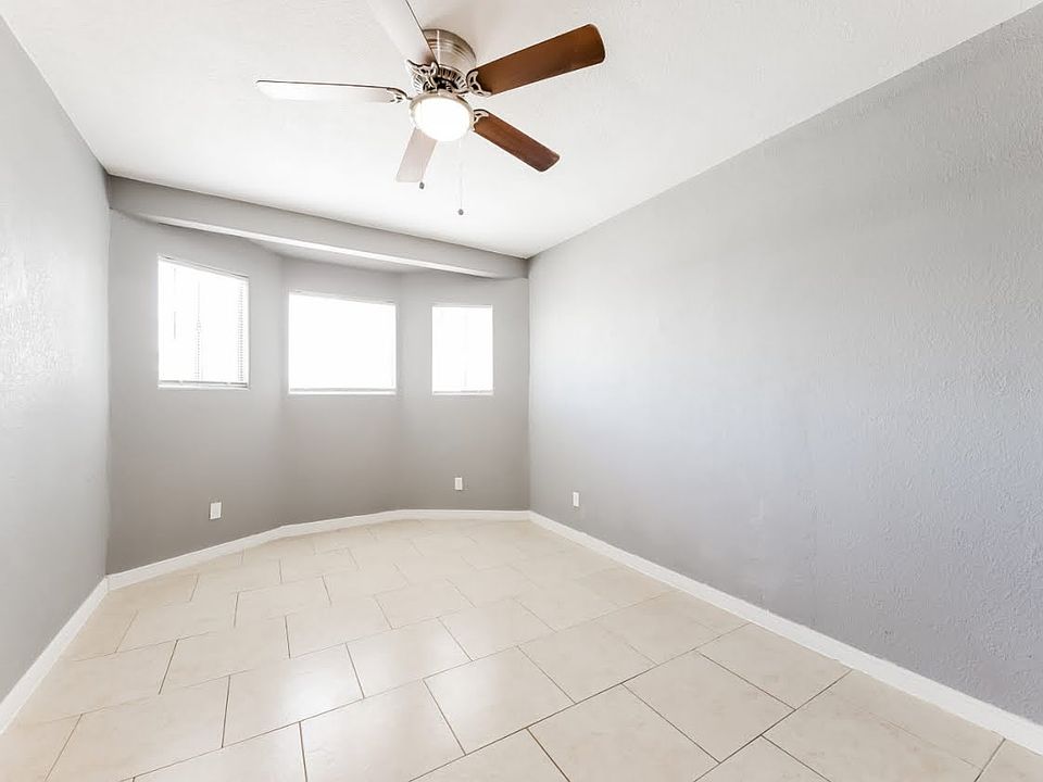 1st image of 7731 W Glenrosa Ave
