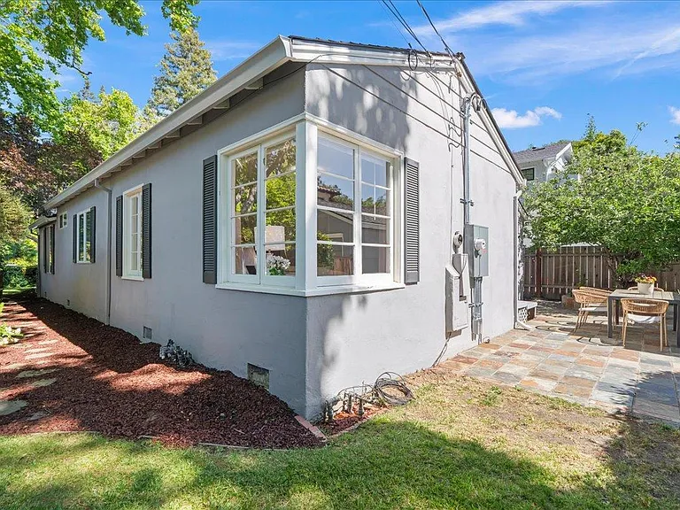 991 Lincoln Ave — Photo 13