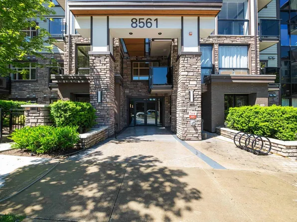 8561 203a St #311, Langley, BC V2Y 0Y8