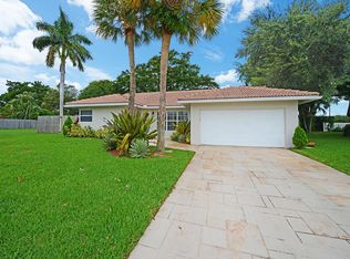 3207 NW 23rd Ct, Boca Raton, FL 33431